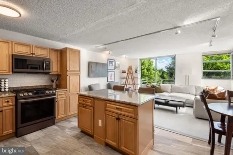 $238,000 | 1030 East Lancaster Avenue, Unit 205, Bryn Mawr, PA 19010
