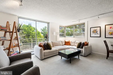 $238,000 | 1030 East Lancaster Avenue, Unit 205, Bryn Mawr, PA 19010