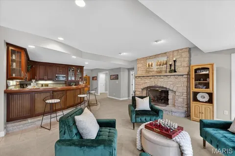 $1,249,000 | 367 Pine Bend Drive, Chesterfield, MO 63005