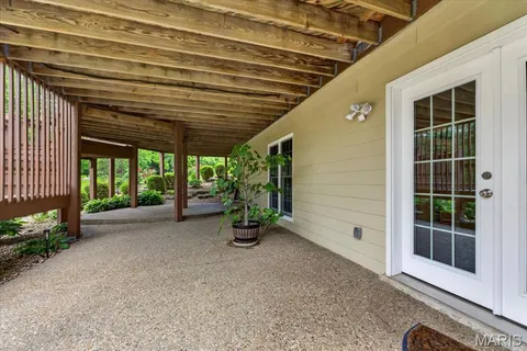 $1,249,000 | 367 Pine Bend Drive, Chesterfield, MO 63005