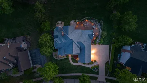 $1,249,000 | 367 Pine Bend Drive, Chesterfield, MO 63005