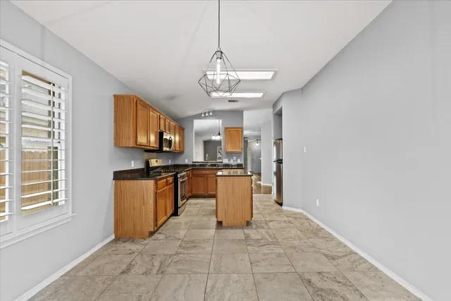 $2,150 | 13438 Moscow Trail, Austin, TX 78729