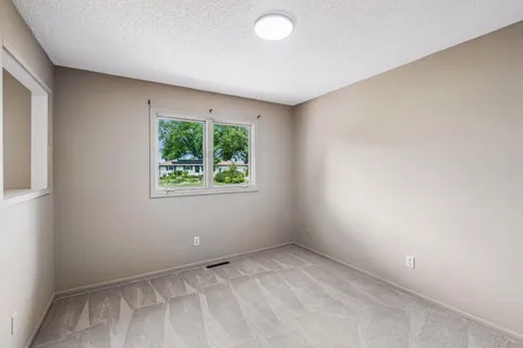 $490,000 | 1790 Crestridge Lane, Eagan, MN 55122