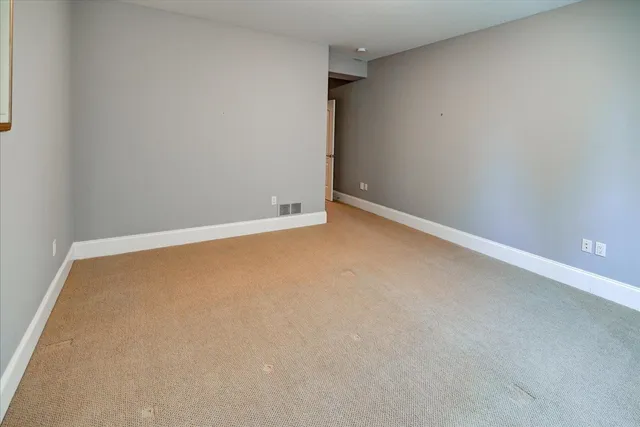 $799,900 | N35W23701 Auburn Court, Unit 1, Pewaukee, WI 53072