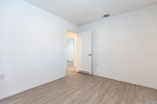 $1,350 | 4439 Zoe Pass, San Antonio, TX 78222