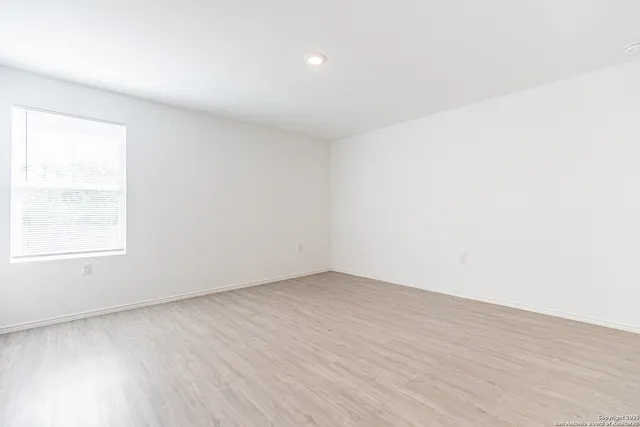 $1,350 | 4439 Zoe Pass, San Antonio, TX 78222