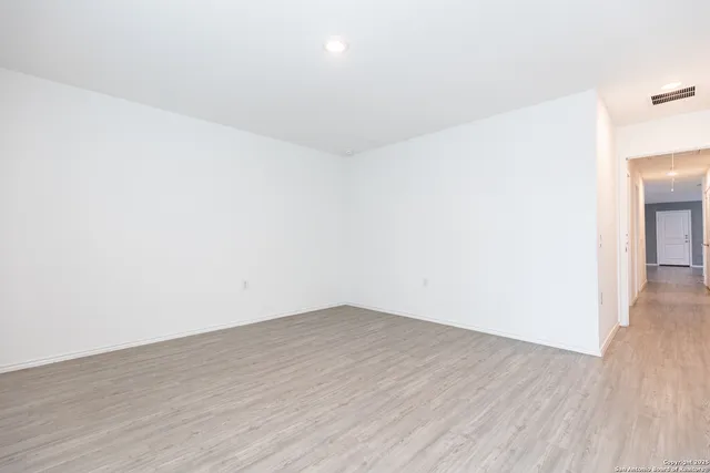 $1,350 | 4439 Zoe Pass, San Antonio, TX 78222