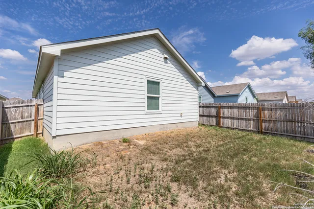 $1,350 | 4439 Zoe Pass, San Antonio, TX 78222