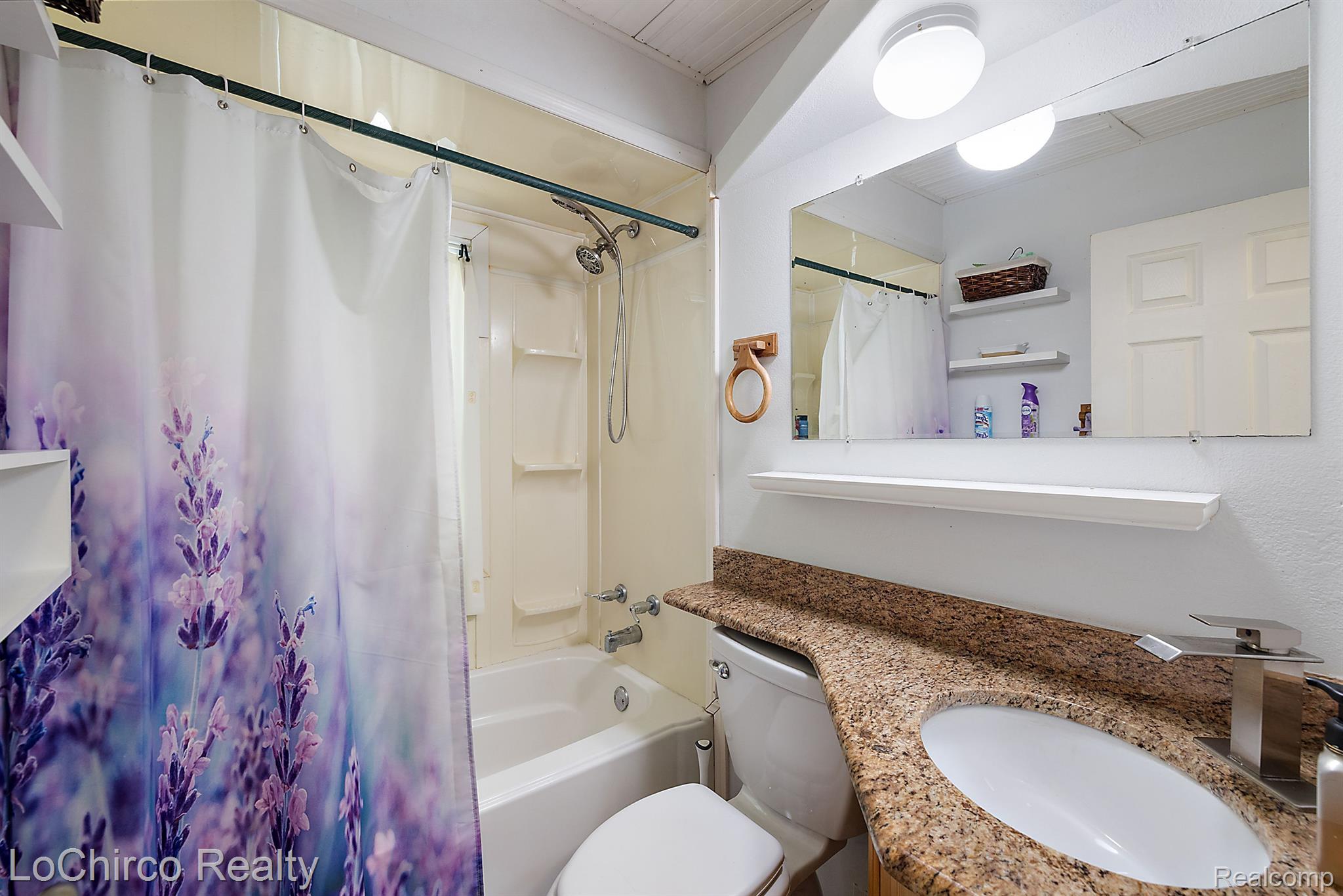 3496 Longview Avenue Rochester, MI 48307 - Photo 13 of 32 Gallery Image 13