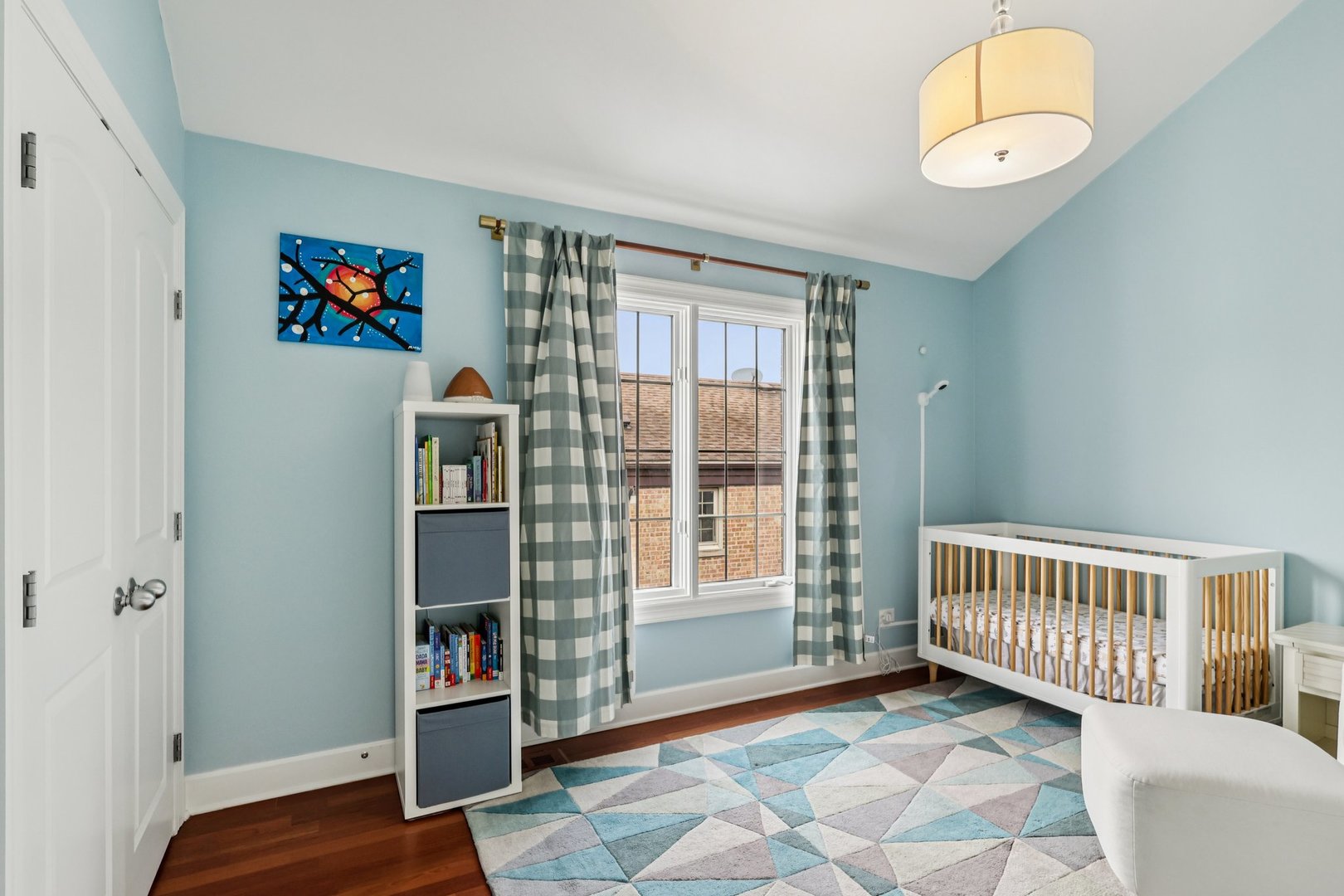 3137 North Spaulding Avenue Chicago, IL 60618 - Photo 20 of 42 a view of a hallway with windows and entryway