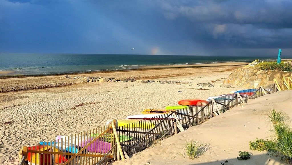 1 Captain Towne Road East Sandwich, MA 02537 - Photo 34 of 35 a view of an ocean and beach