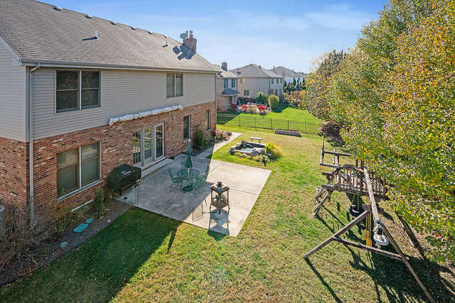 1241 Covington Drive Lemont, IL 60439 - Photo 6 of 33