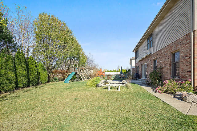 1241 Covington Drive Lemont, IL 60439 - Photo 8 of 33