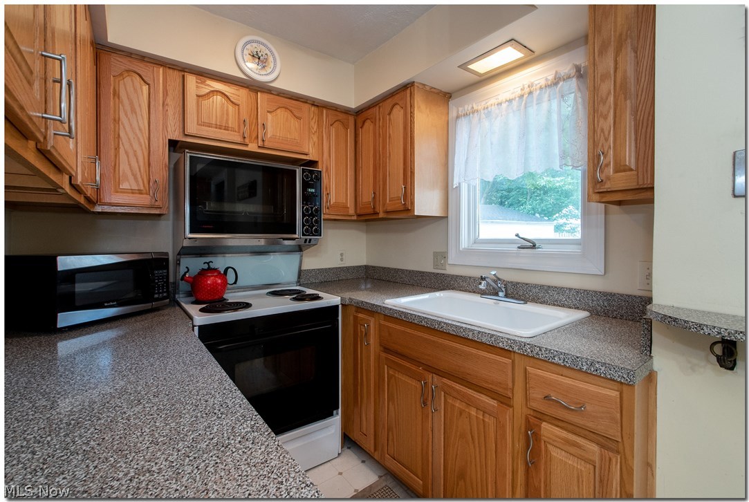 2334 Charney Road Cleveland, OH 44118 - Photo 21 of 35 Gallery Image 21
