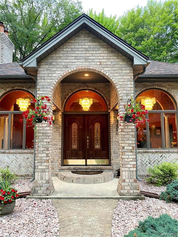 7316 Bryce Road North Street, MI 48049 - Photo 6 of 96