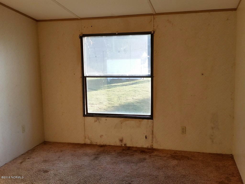 2444 McCaskey Road Williamston, NC 27892 - Photo 20 of 27 37 BEDROOM 2