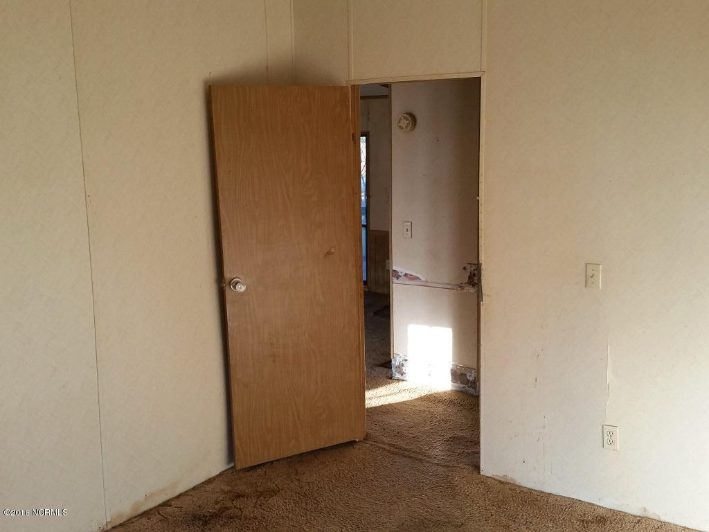 2444 McCaskey Road Williamston, NC 27892 - Photo 21 of 27 38 BEDROOM 2
