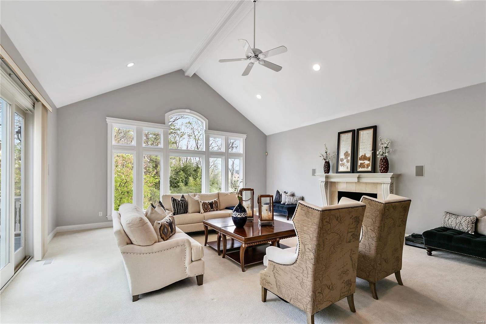 9033 Clayton Road Ladue, MO 63124 - Photo 11 of 31 Gallery Image 11