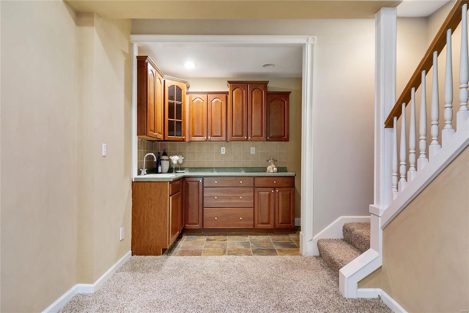 9033 Clayton Road Ladue, MO 63124 - Photo 21 of 31 Gallery Image 21