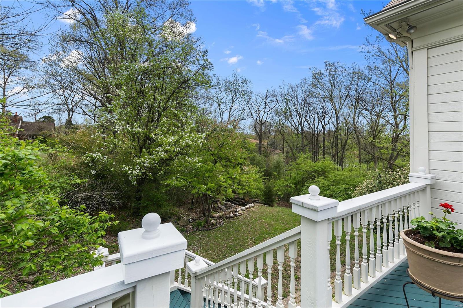 9033 Clayton Road Ladue, MO 63124 - Photo 28 of 31 Gallery Image 28