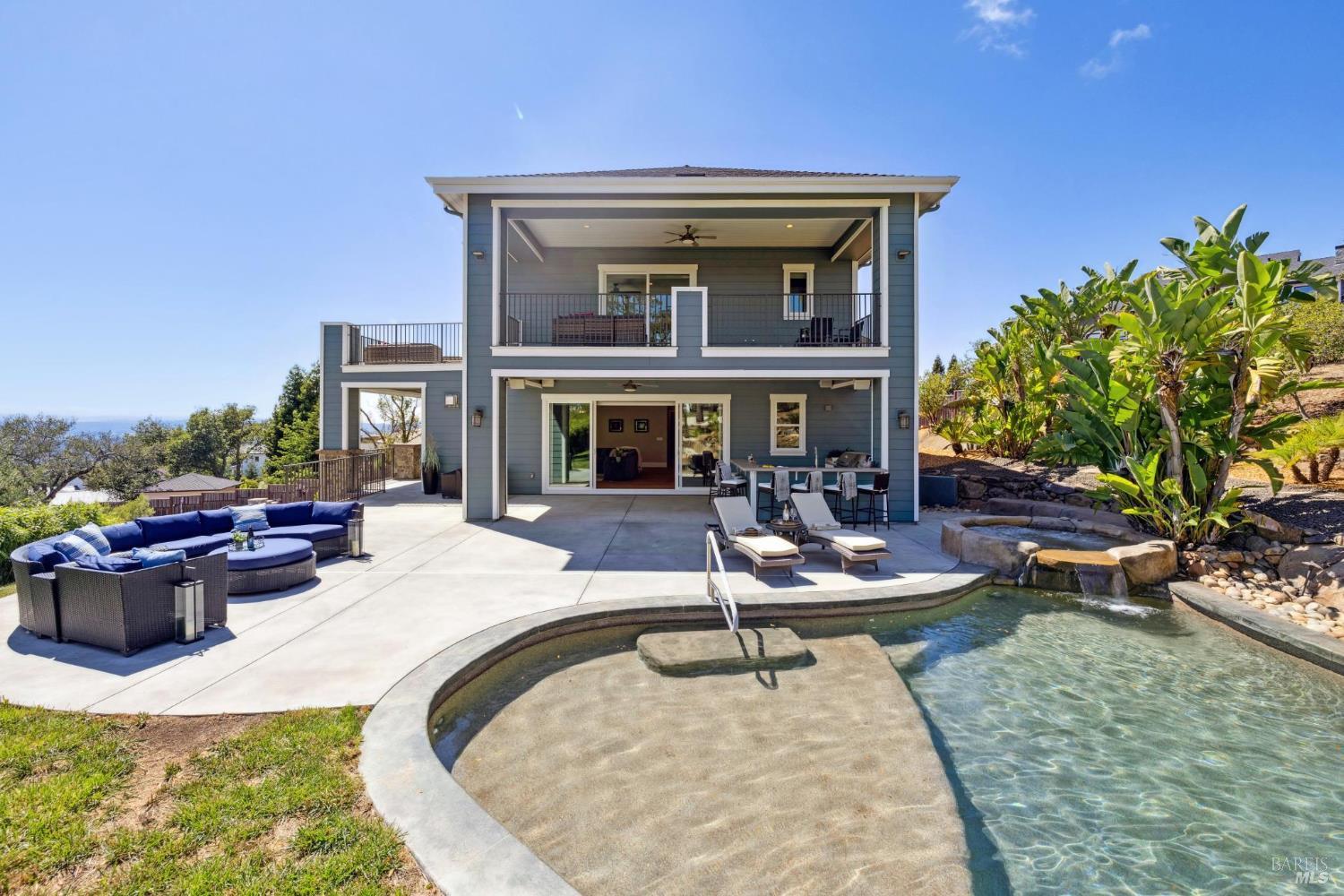 3882 Royal Manor Place Santa Rosa, CA 95404 - Photo 35 of 98 Perfect for entertaining. There is space for everyone in the sun or shade.