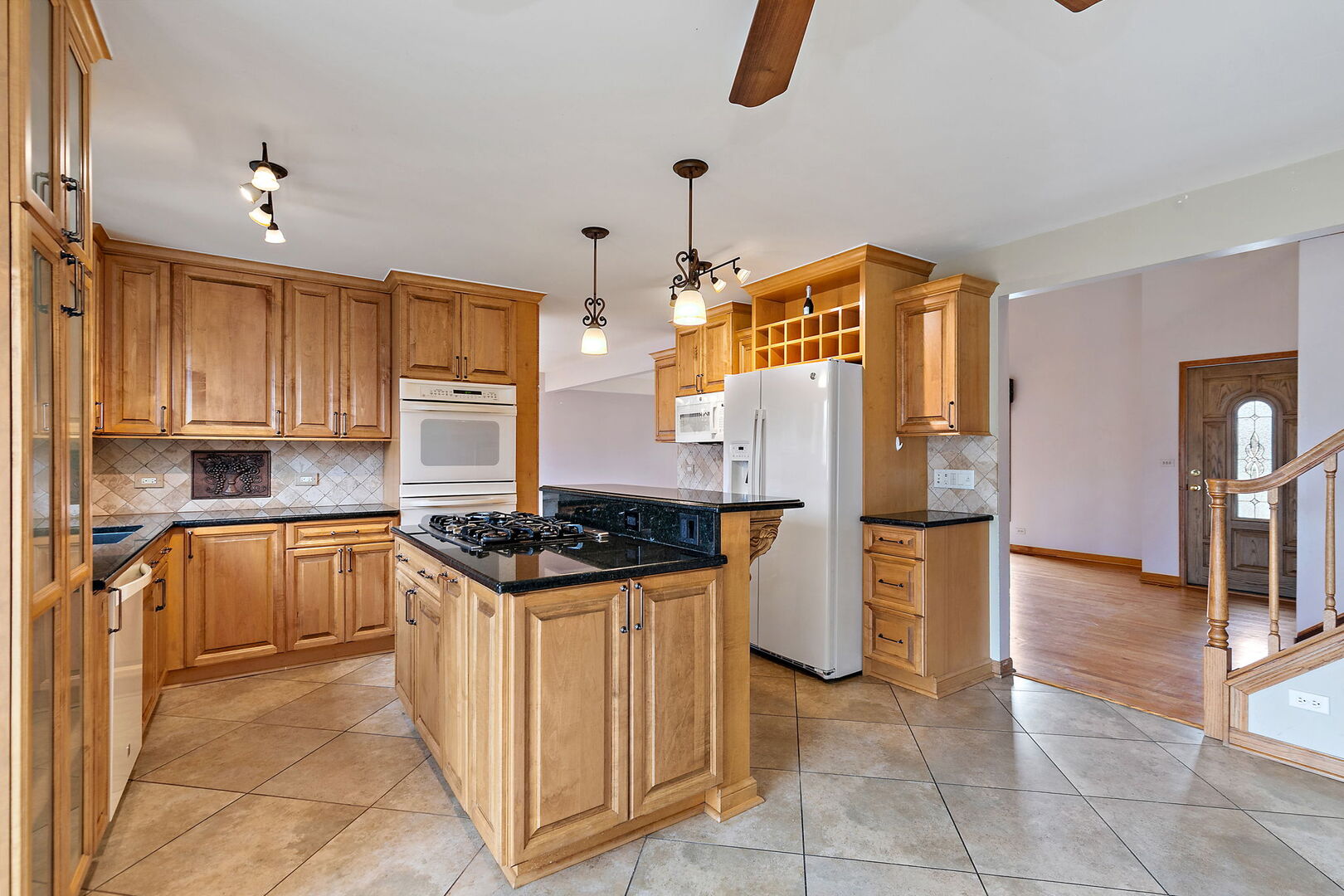 1133 Thatcher Lane Addison, IL 60101 - Photo 12 of 39