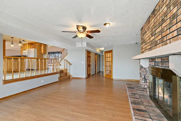 $599,999 | 1133 Thatcher Lane, Addison, IL 60101