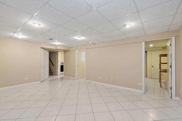 $599,999 | 1133 Thatcher Lane, Addison, IL 60101