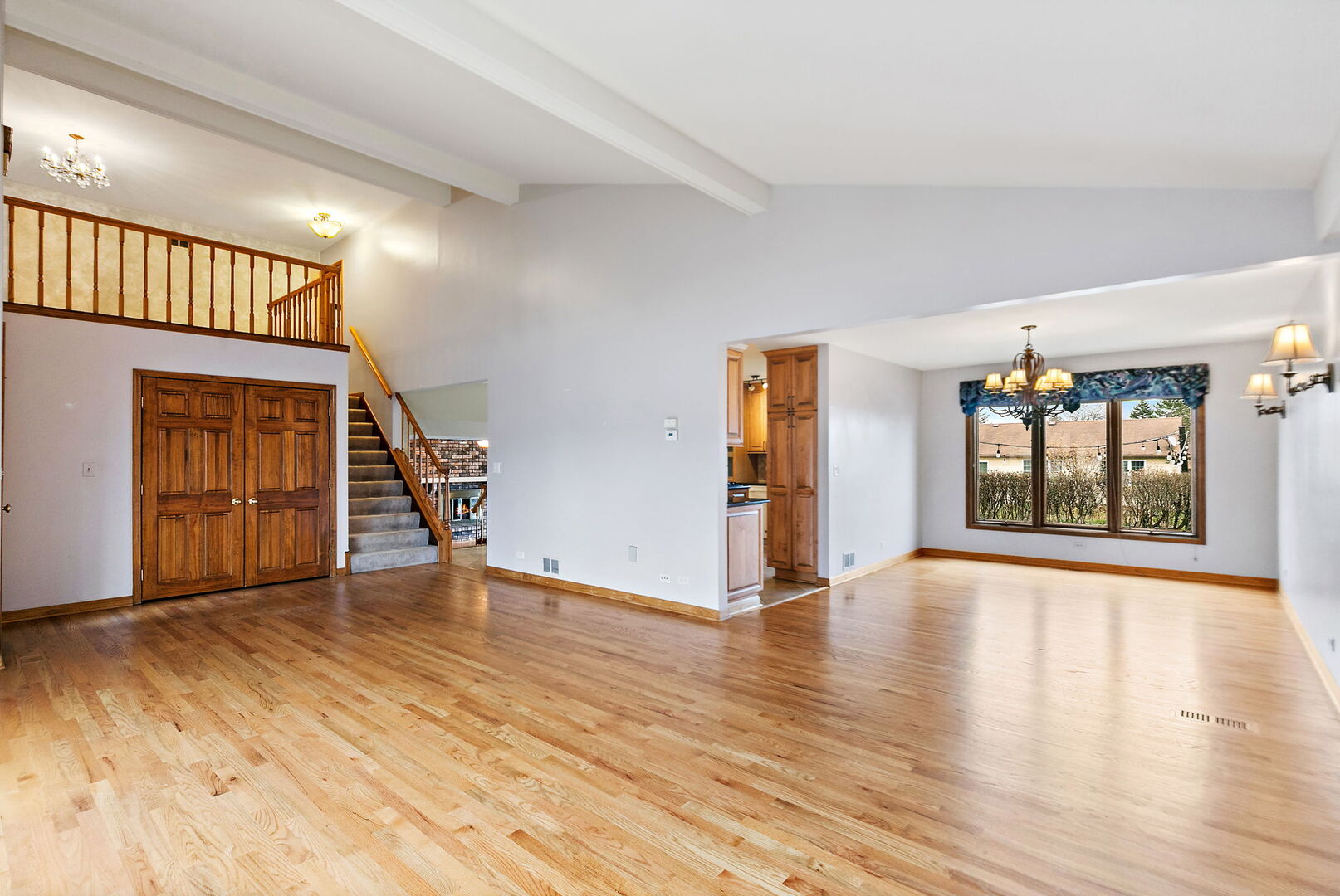 1133 Thatcher Lane Addison, IL 60101 - Photo 6 of 39