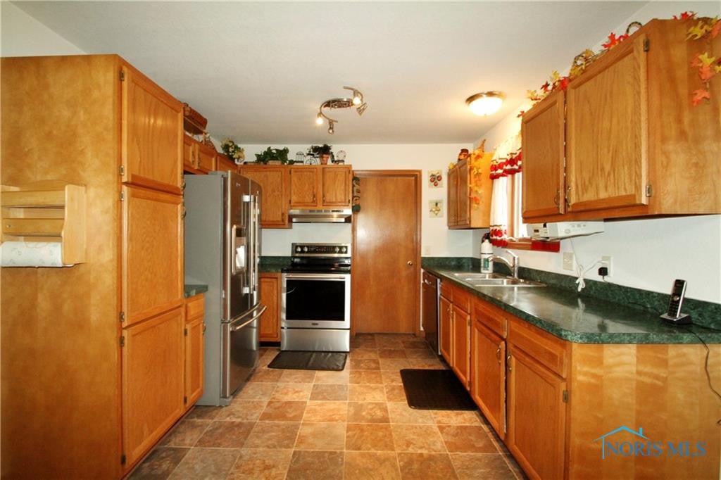 1202 West State Line Road Toledo, OH 43612 - Photo 11 of 33 Gallery Image 11