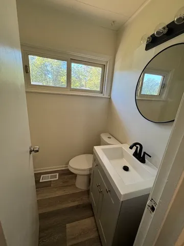 $195,000 | 7 Monee Court, Park Forest, IL 60466