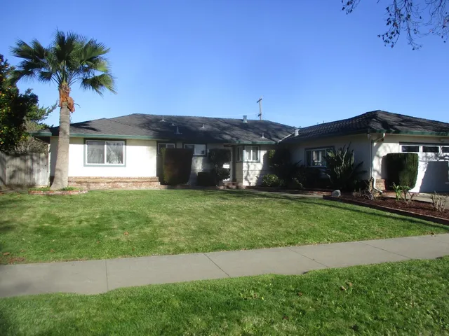 $958,888 | 751 West 6th Street, Gilroy, CA 95020
