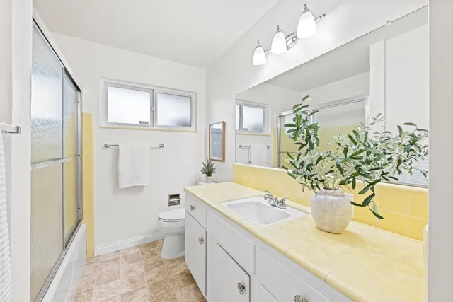 $958,888 | 751 West 6th Street, Gilroy, CA 95020