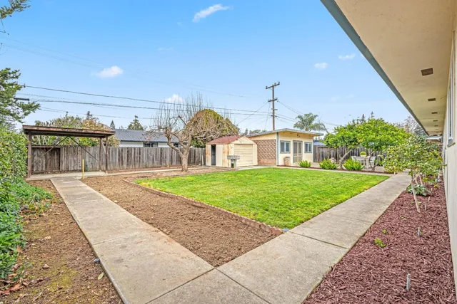 $958,888 | 751 West 6th Street, Gilroy, CA 95020