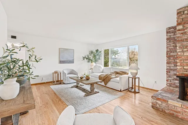 $958,888 | 751 West 6th Street, Gilroy, CA 95020