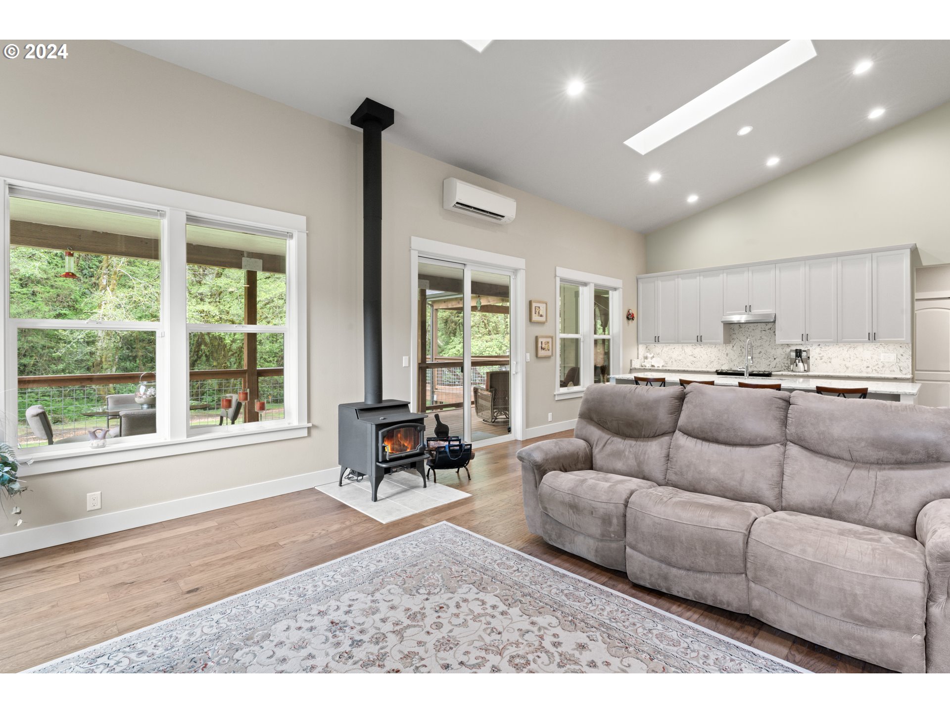 9348 North Fork Siuslaw Road Florence, OR 97439 - Photo 6 of 48 Gallery Image 6