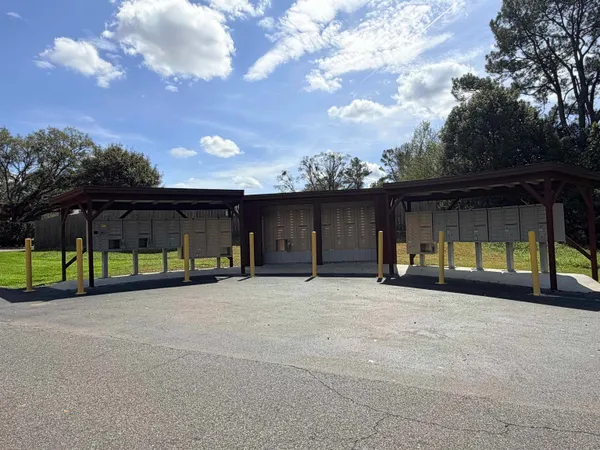 $1,500 | 815 Timbers Court, Tallahassee, FL 32304