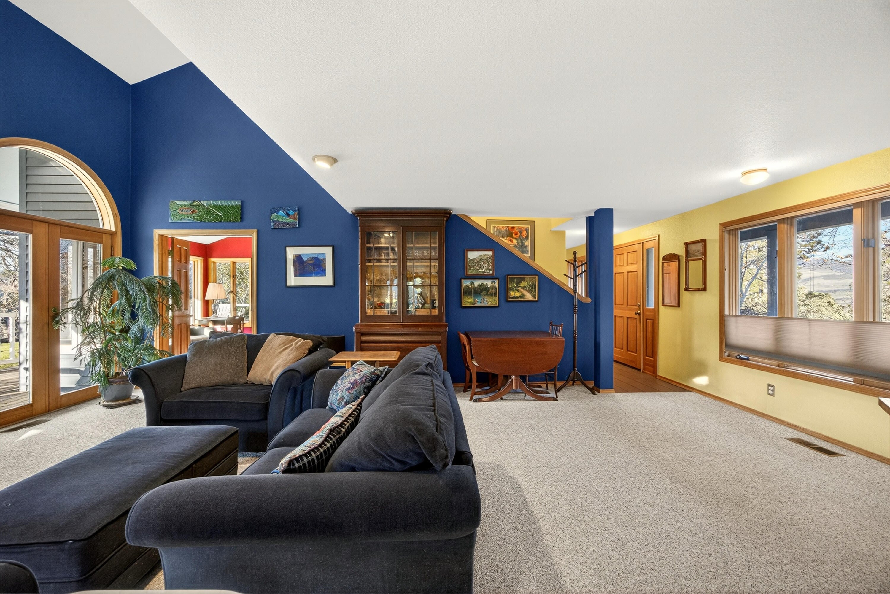 143 Ridge Road Ashland, OR 97520 - Photo 5 of 60 ApxRR00035
