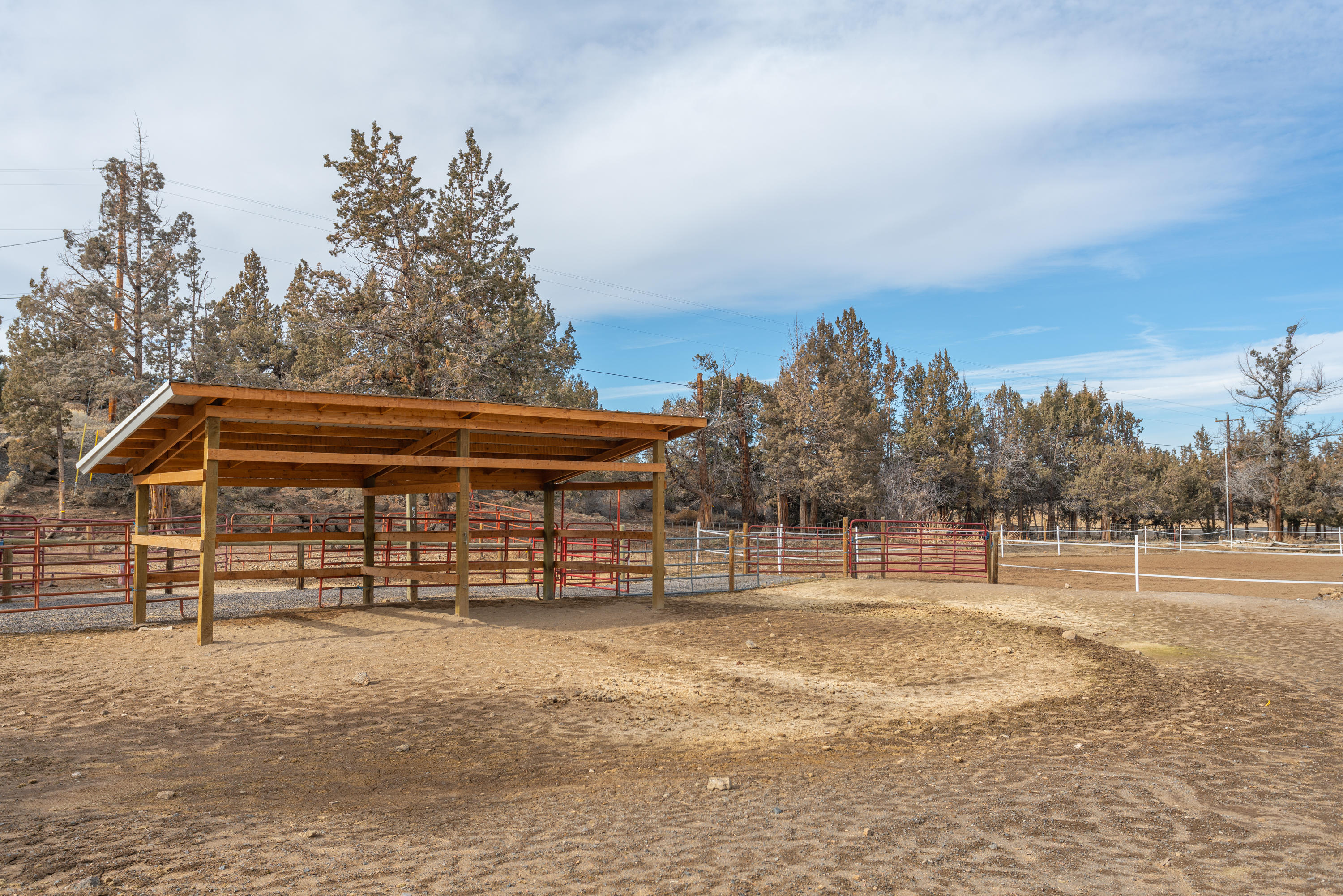 61822 Ten Barr Ranch Road Bend, OR 97701 - Photo 46 of 50 a view of a basketball court