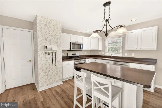 $575,000 | 1004 Lindfield Drive, Frederick, MD 21702