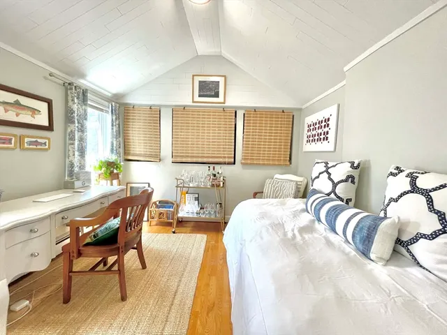 $3,400 | 89 Green Street, Unit 2, Boston, MA 02129