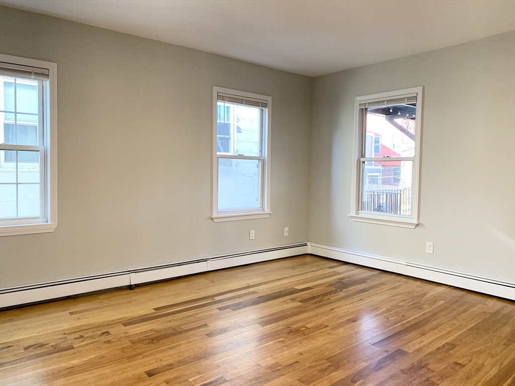 89 Green Street, Unit 2 Boston, MA 02129 - Photo 3 of 20