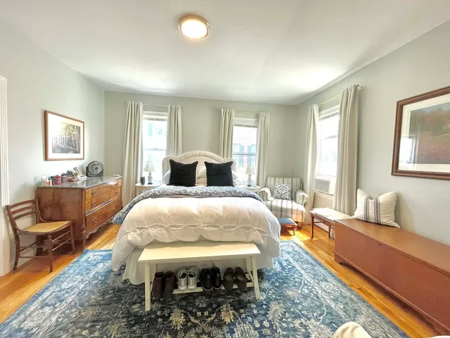 $3,400 | 89 Green Street, Unit 2, Boston, MA 02129