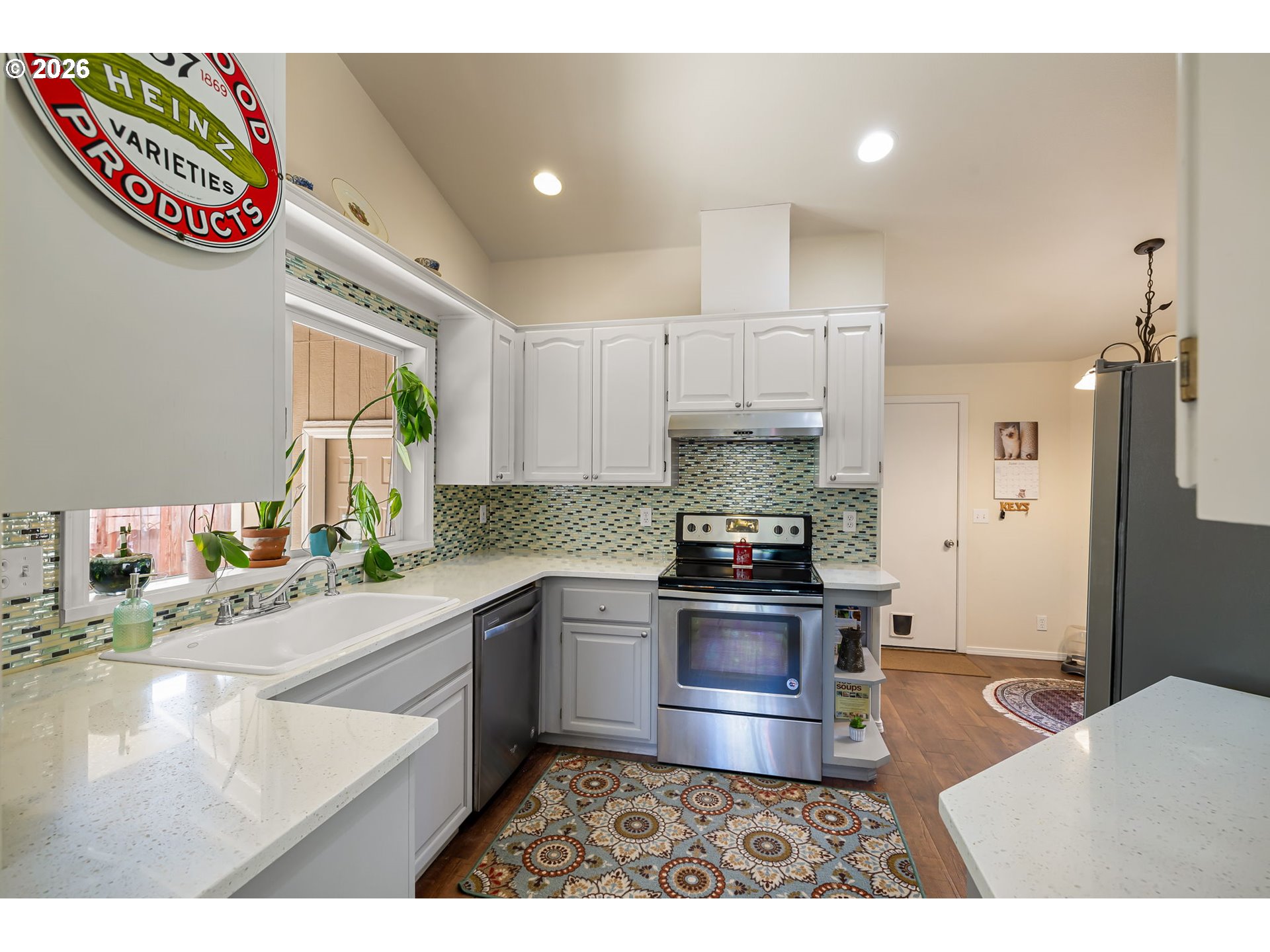 4664 Holly Street Springfield, OR 97478 - Photo 11 of 48