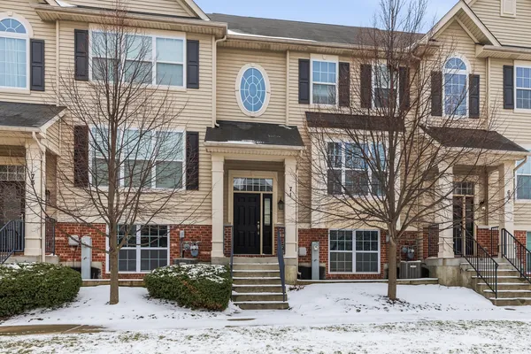 $334,900 | 71 Melrose Court, South Elgin, IL 60177
