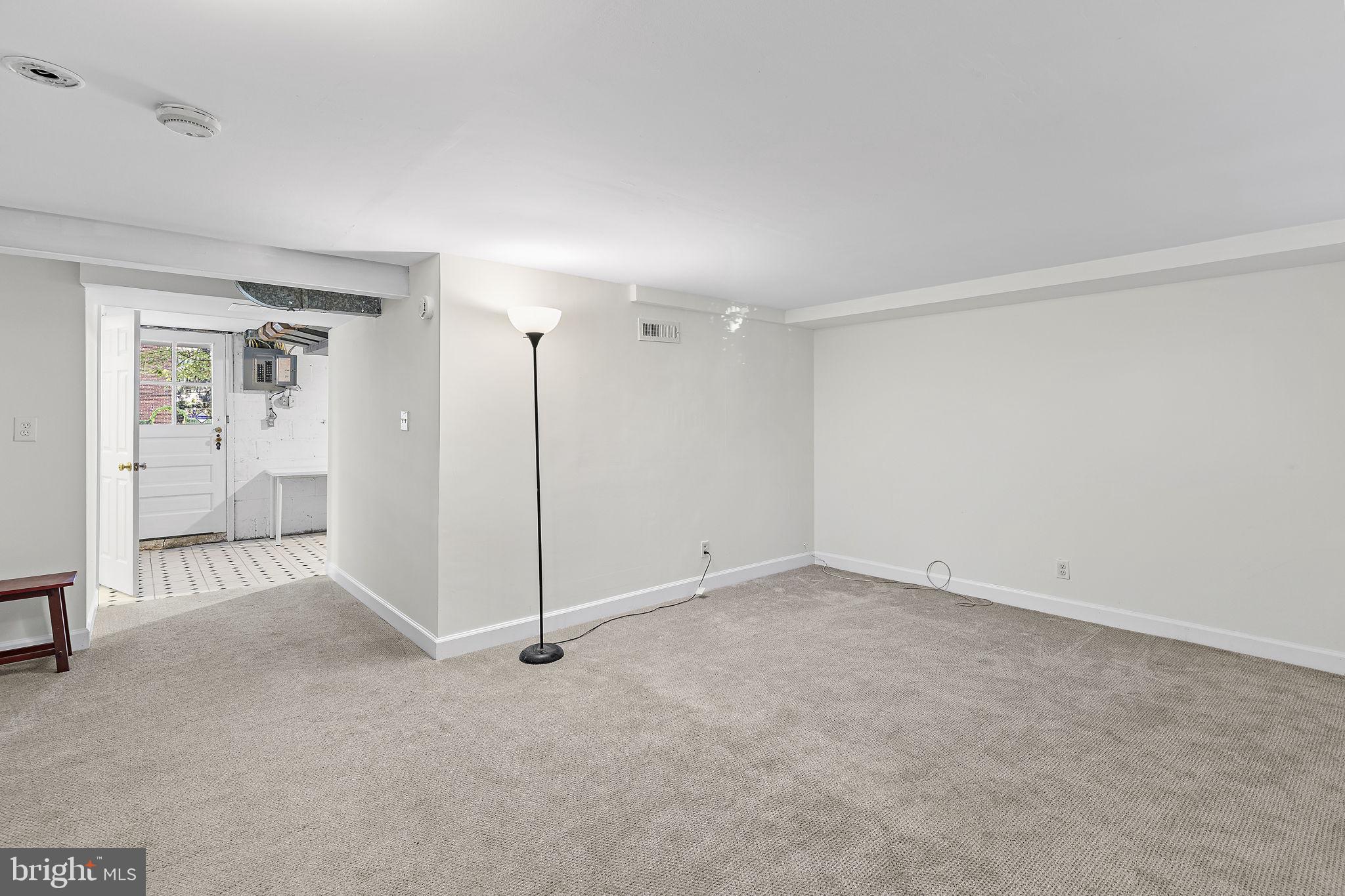 6125 Regent Park Road Baltimore, MD 21228 - Photo 26 of 39 Gallery Image 26