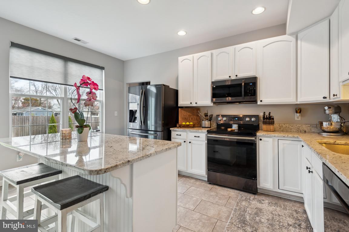 1562 Stuart Road Edgewater, MD 21037 - Photo 7 of 28 Gallery Image 7