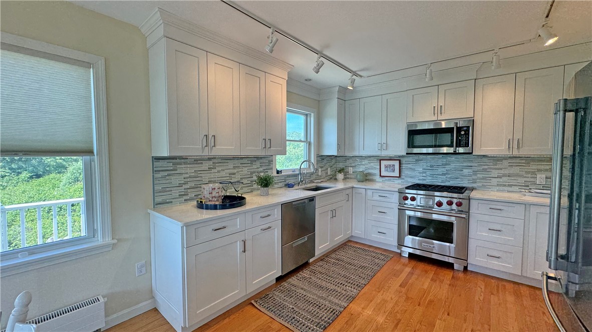1720 Corn Neck Road Block Island, RI 02807 - Photo 19 of 37 Second Floor Cooks Kitchen