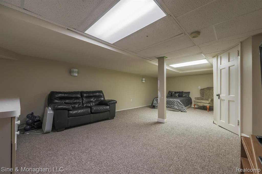 36 Colonial Road Grosse Pointe Shores, MI 48236 - Photo 36 of 60