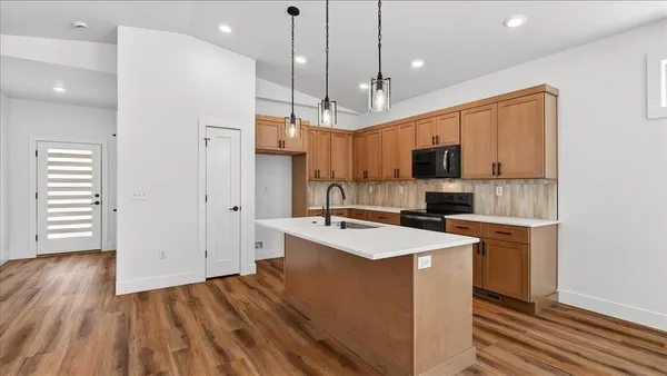 $750,000 | 16803 North Wellington Road, Colbert, WA 99005